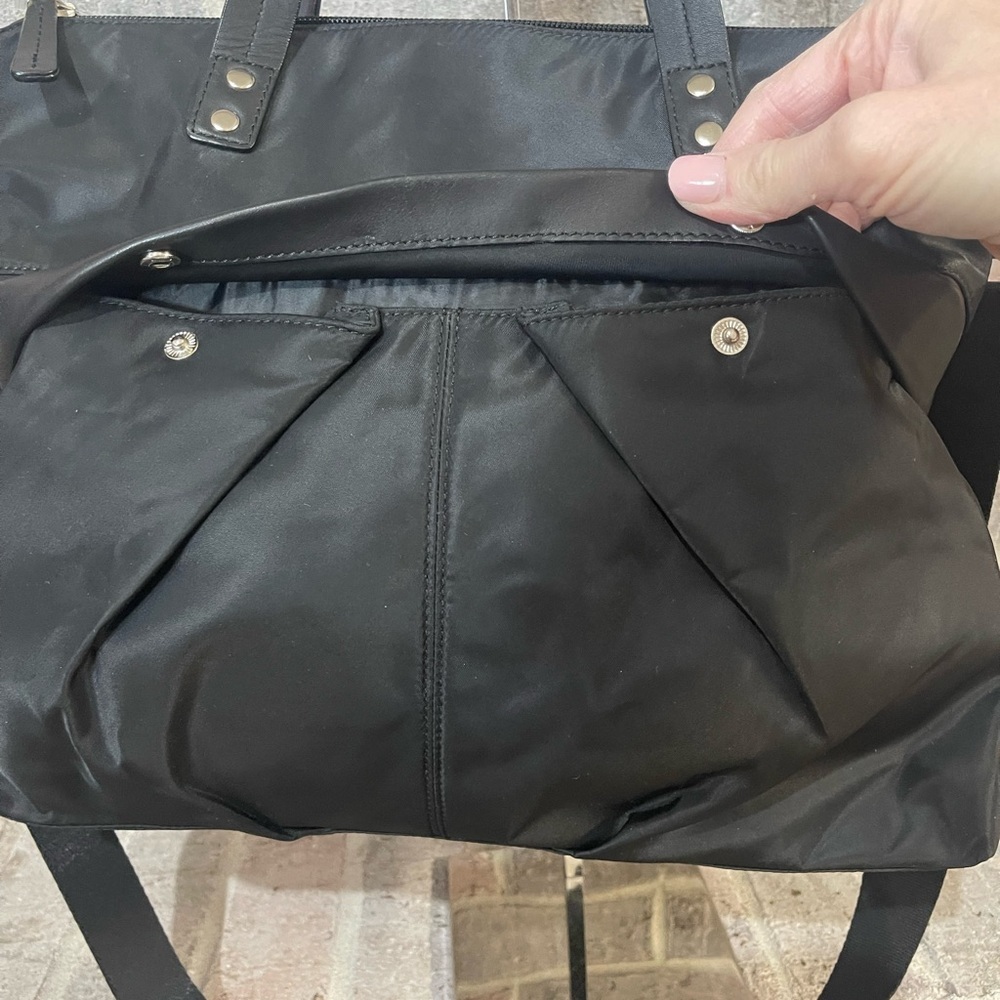 Banana Republic Elegant Black Tote - Picture 4 of 10